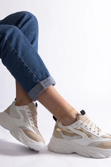 Smėlio ir aukso spalvos...