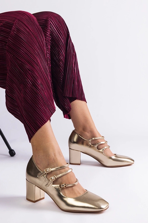 Auksinės pompos su blokiniu kulnu ir...