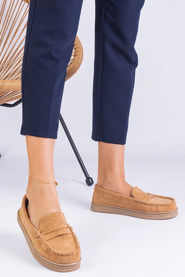 Rudos spalvos moteriški... 2