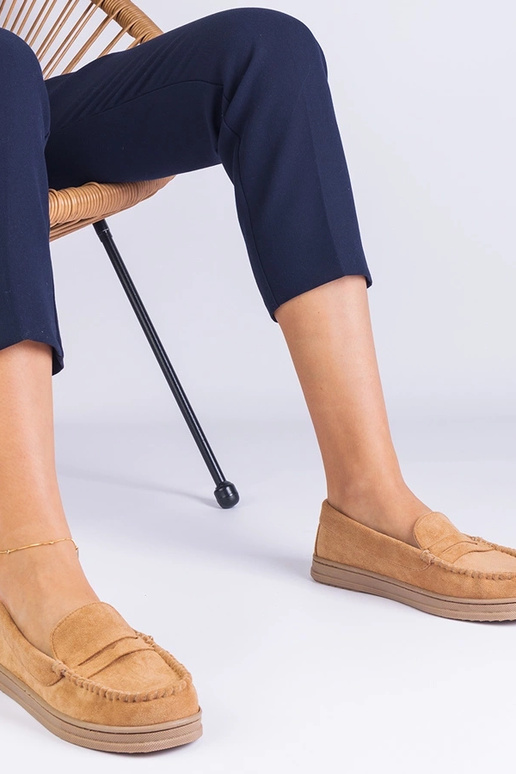 Rudos spalvos moteriški batukai iš... Rudos spalvos moteriški batukai iš...