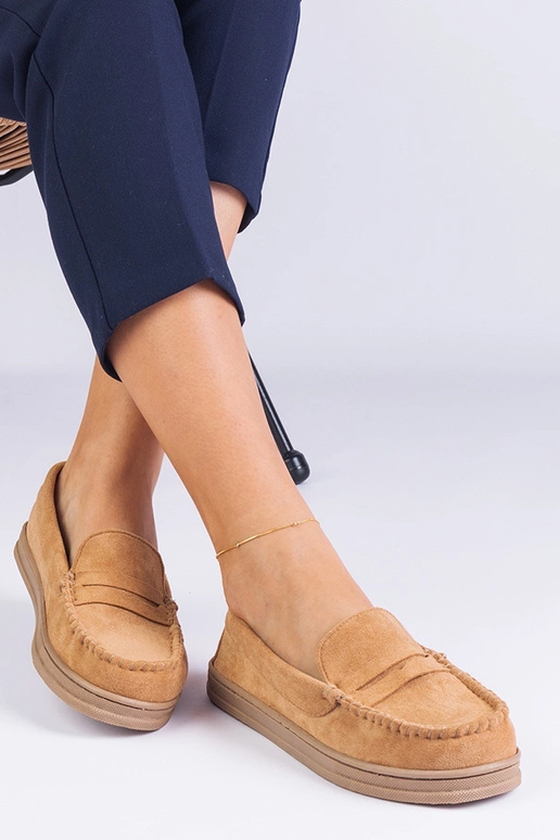 Rudos spalvos moteriški batukai iš... Rudos spalvos moteriški batukai iš...