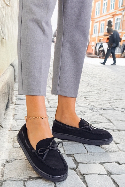 Juodi moteriški dirbtiniai zomšiniai... Juodi moteriški dirbtiniai zomšiniai...