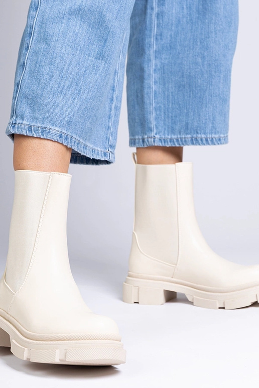 Bežiniai auliniai batai su elastinga...