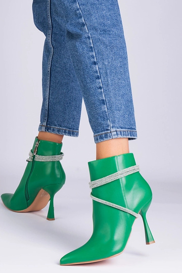 Žali aukštakulniai batai, dekoruoti Fantagaro cirkoniais