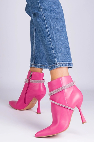 Rožiniai aukštakulniai...