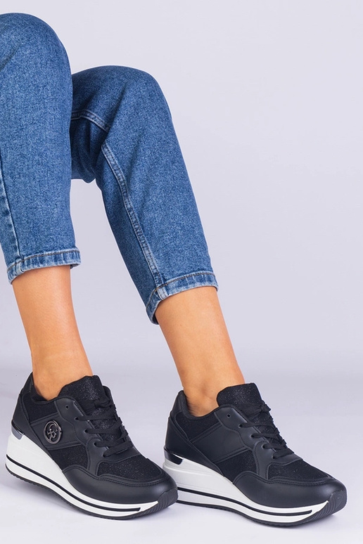 Juodi moteriški sportbačiai,...