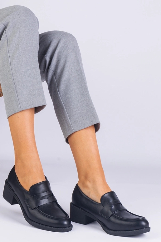 Juodi moteriški žemakulniai dirbtinės...