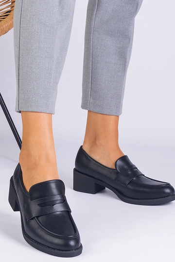 Juodi moteriški žemakulniai... 2