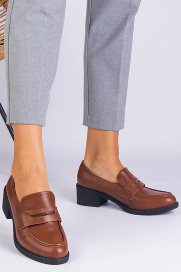 Rudi moteriški dirbtinės... 2