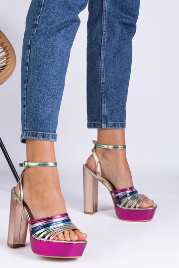 Įvairiaspalviai stambūs Veransa sandalai su blokiniais kulnais 2