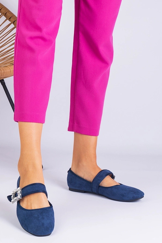 Tamsiai mėlynos spalvos baleto...