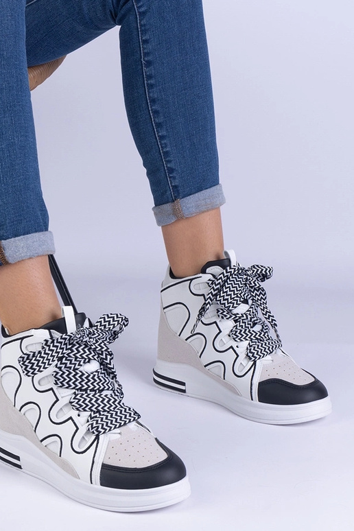 Balti moteriški sportbačiai su...