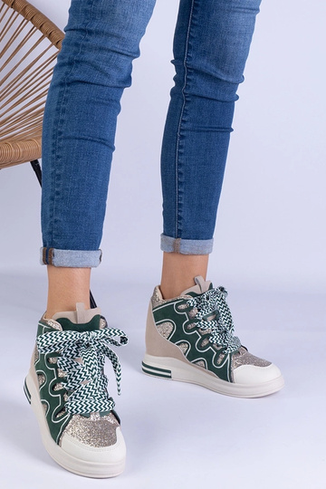 Žali sportbačiai su storais... 2