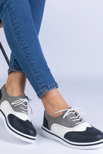 Toddi juodi klasikiniai...