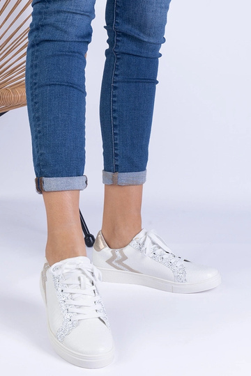 Balti moteriški sportbačiai... 2