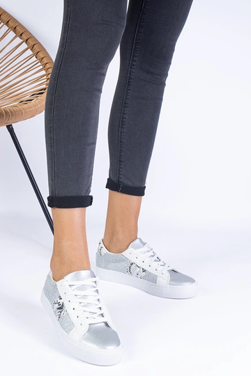 Moteriški sidabriniai... 2