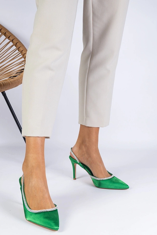 Žalios satino pompos su cirkonio...