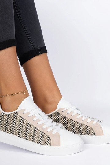 Bežinės moteriškos audinės... 2