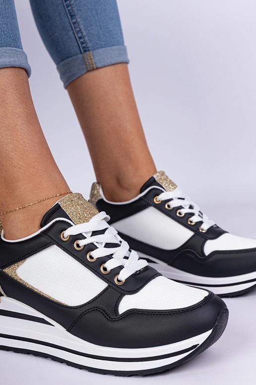 Juodi sportiniai bateliai su...