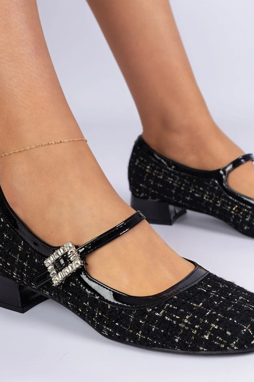 Juodi bateliai su medžiaginiu apdailu... Juodi bateliai su medžiaginiu apdailu...