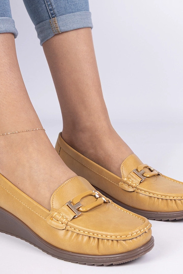 Geltoni moteriški mokasynai... 2