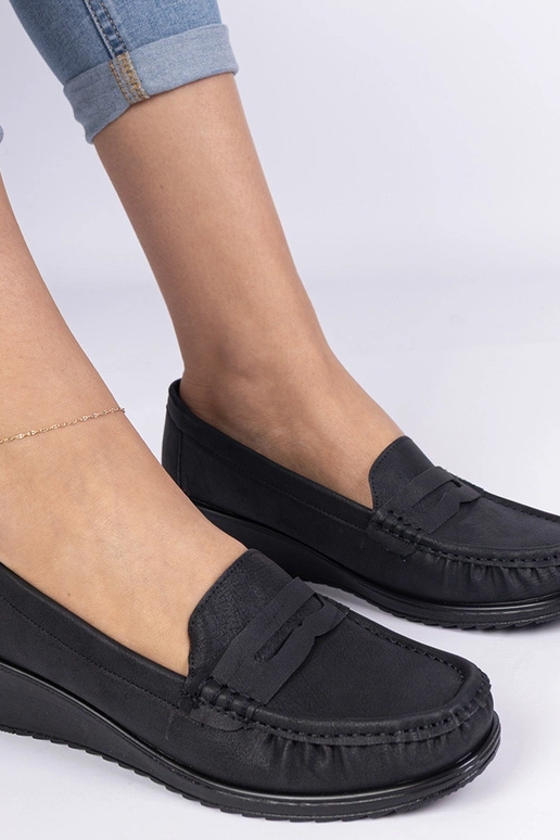 Juodos moteriškos mokasinos ant...