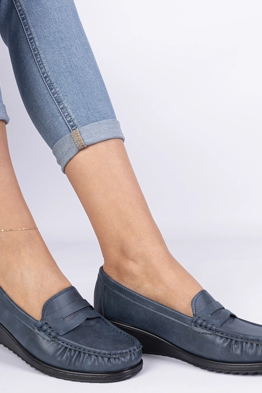 Tamsiai mėlynos moteriškos mokasinos...