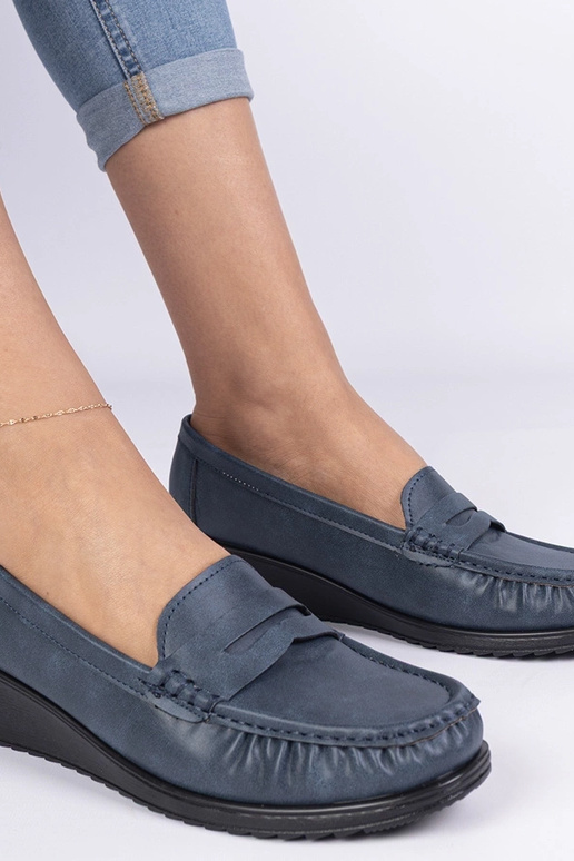 Tamsiai mėlynos moteriškos mokasinos...