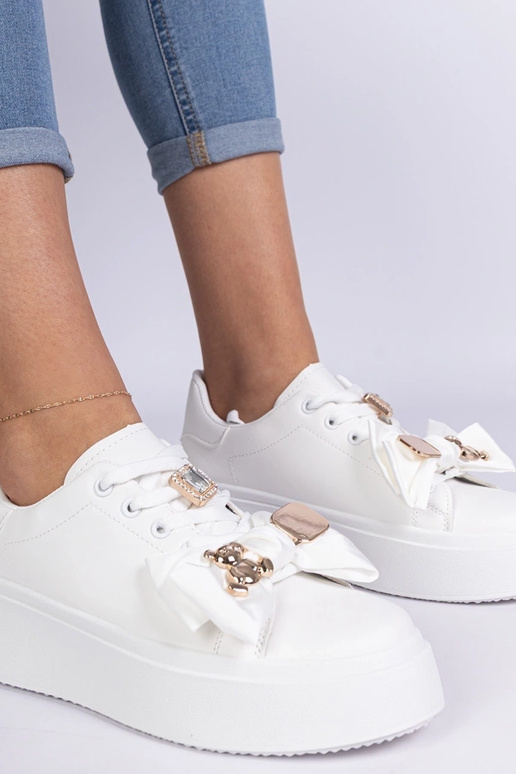 Balti moteriški sportbačiai su...