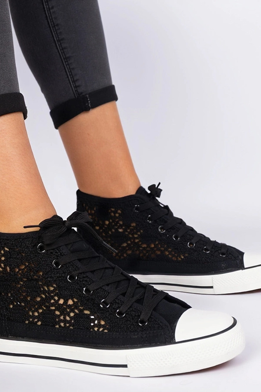 Juodi moteriški ażurowi bateliai Lesli