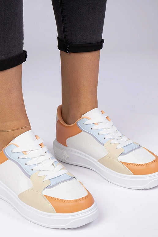 Baltai-oranžiniai sportiniai kedai iš...