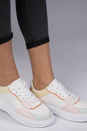 Baltai-geltoni sportiniai... 2