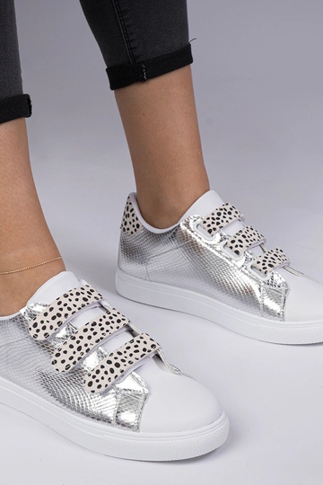 Sidabriniai sneakeriai su...