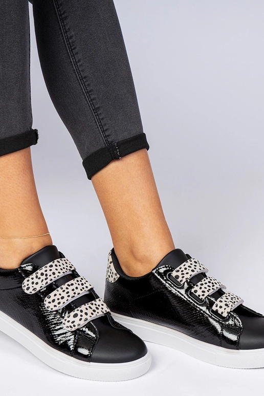 Juodi sneakeriai su gyvūnų raštu su... Juodi sneakeriai su gyvūnų raštu su...