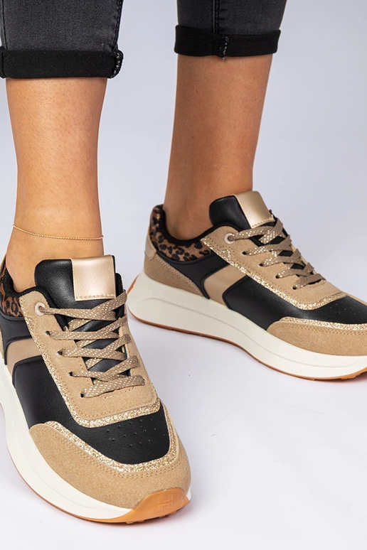 Juodi moteriški sneakeriai su... Juodi moteriški sneakeriai su...