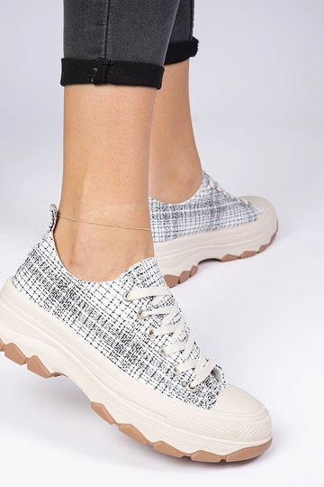 Baltai-juodi sportiniai... 2