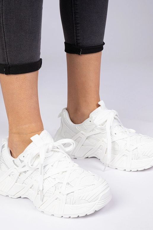 Baltos sneakersai su masyviu padu Telda Baltos sneakersai su masyviu padu Telda