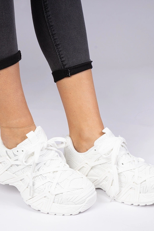 Baltos sneakersai su masyviu padu Telda Baltos sneakersai su masyviu padu Telda