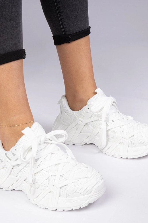 Baltos sneakersai su masyviu padu Telda Baltos sneakersai su masyviu padu Telda