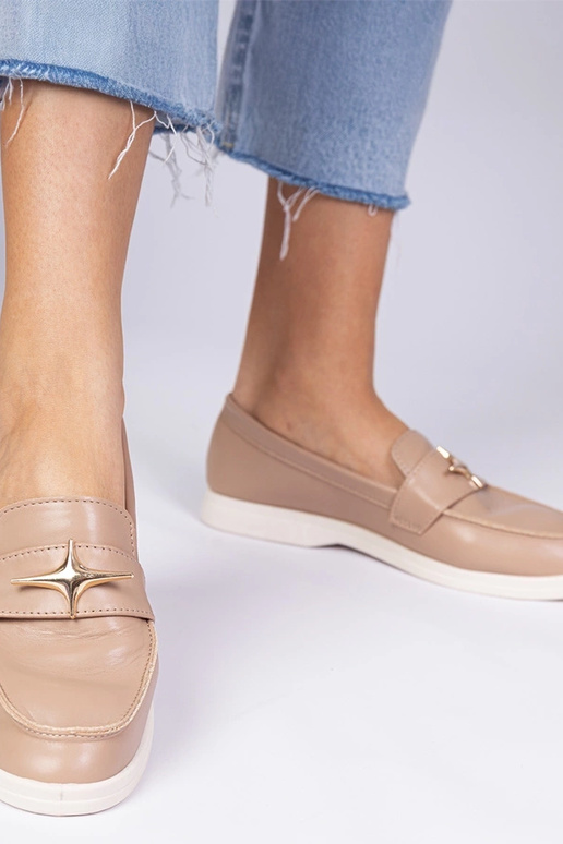 Tamsiai rudi moteriški mokasinai su... Tamsiai rudi moteriški mokasinai su...