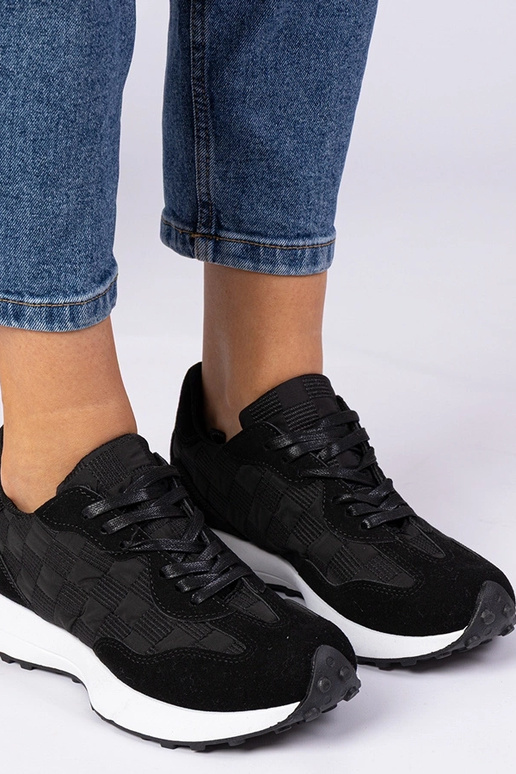 Juodi moteriški sportiniai batai Samara