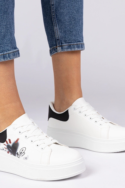 Balti juodi moteriški sportiniai...