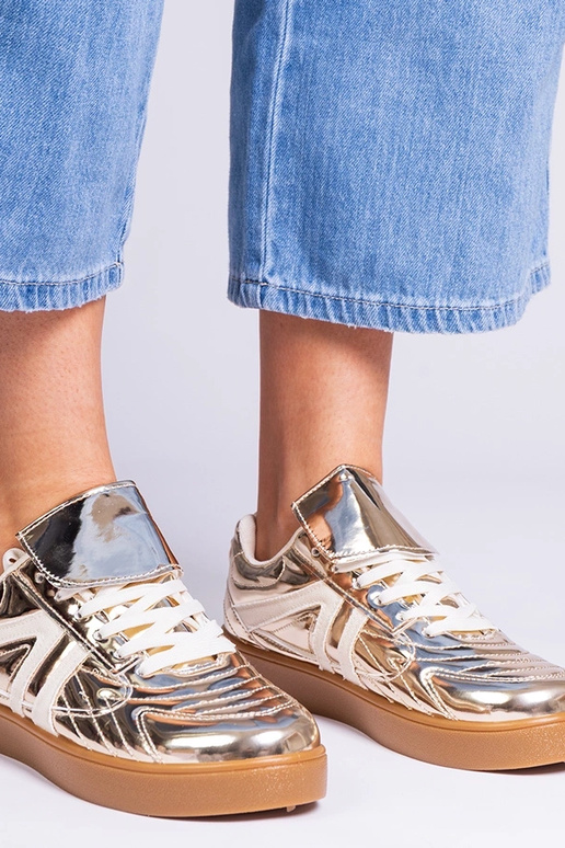 Auksiniai lakuoti moteriški... Auksiniai lakuoti moteriški...