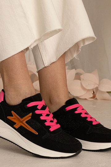 Juodi sportiniai moteriški...