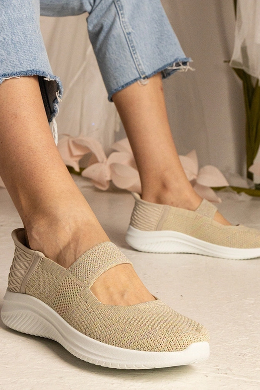 Bežiniai tenisai su reljefiniu padu...