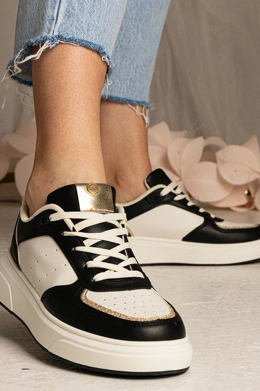 Juodi moteriški sneakeriai su...