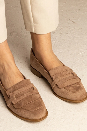 Rudi moteriški klasikiniai... 2