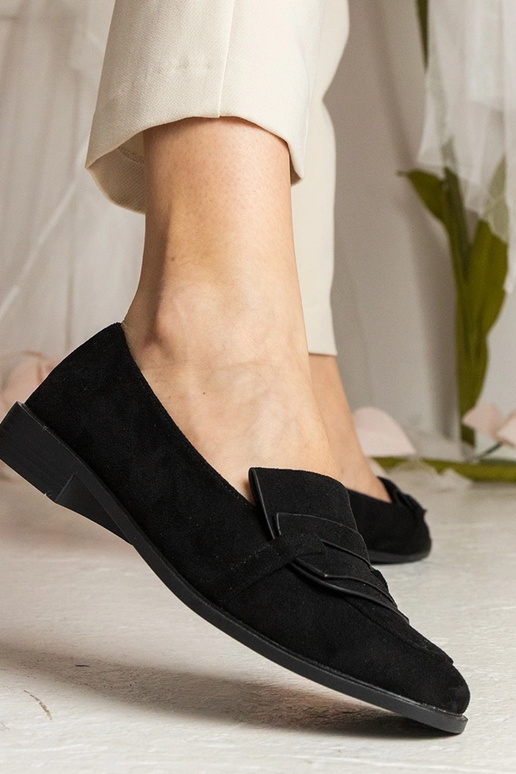 Juodi moteriški klasikiniai mokasinai... Juodi moteriški klasikiniai mokasinai...