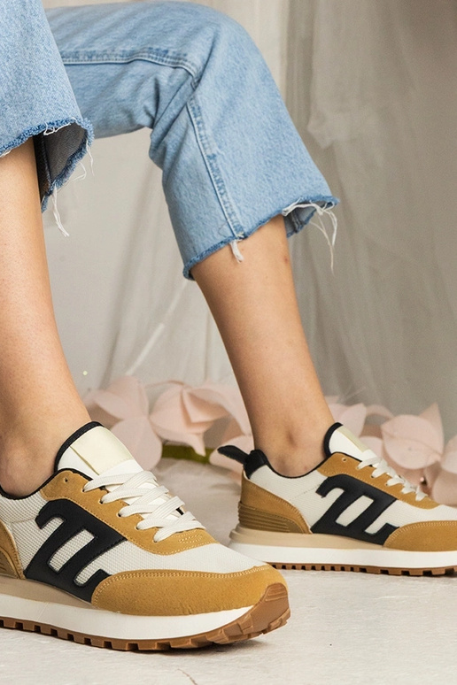 Rudi moteriški sportiniai batai Marena