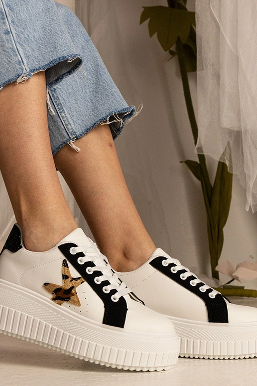 Bespalviai juodi sportiniai batai su...